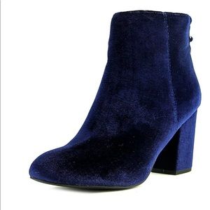 Steve Madden Cynthia Bootie Blue